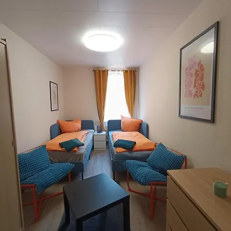 Stayinn -3 Zimmer, 6 Betten, Kueche Und Duschbad, Ideal Fuer Monteure