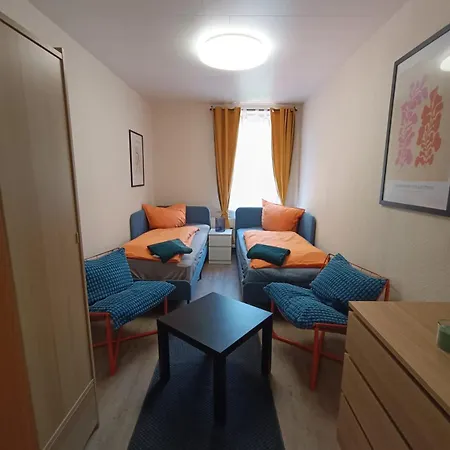 Apartment Stayinn -3 Zimmer, 6 Betten, Kueche Und Duschbad, Ideal Fuer Monteure *