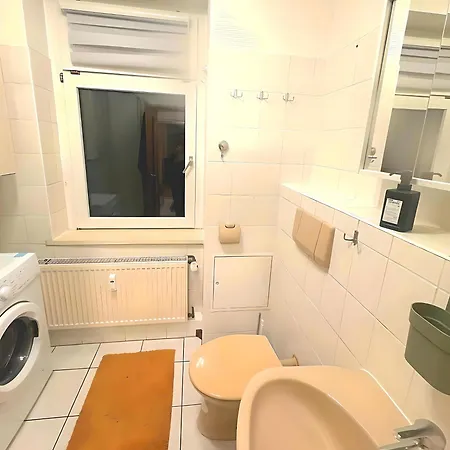 Stayinn -3 Zimmer, 6 Betten, Kueche Und Duschbad, Ideal Fuer Monteure Apartment