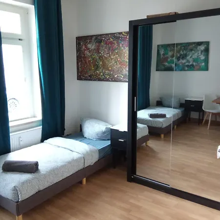 Apartment Stayinn -3 Zimmer, 6 Betten, Kueche Und Duschbad, Ideal Fuer Monteure